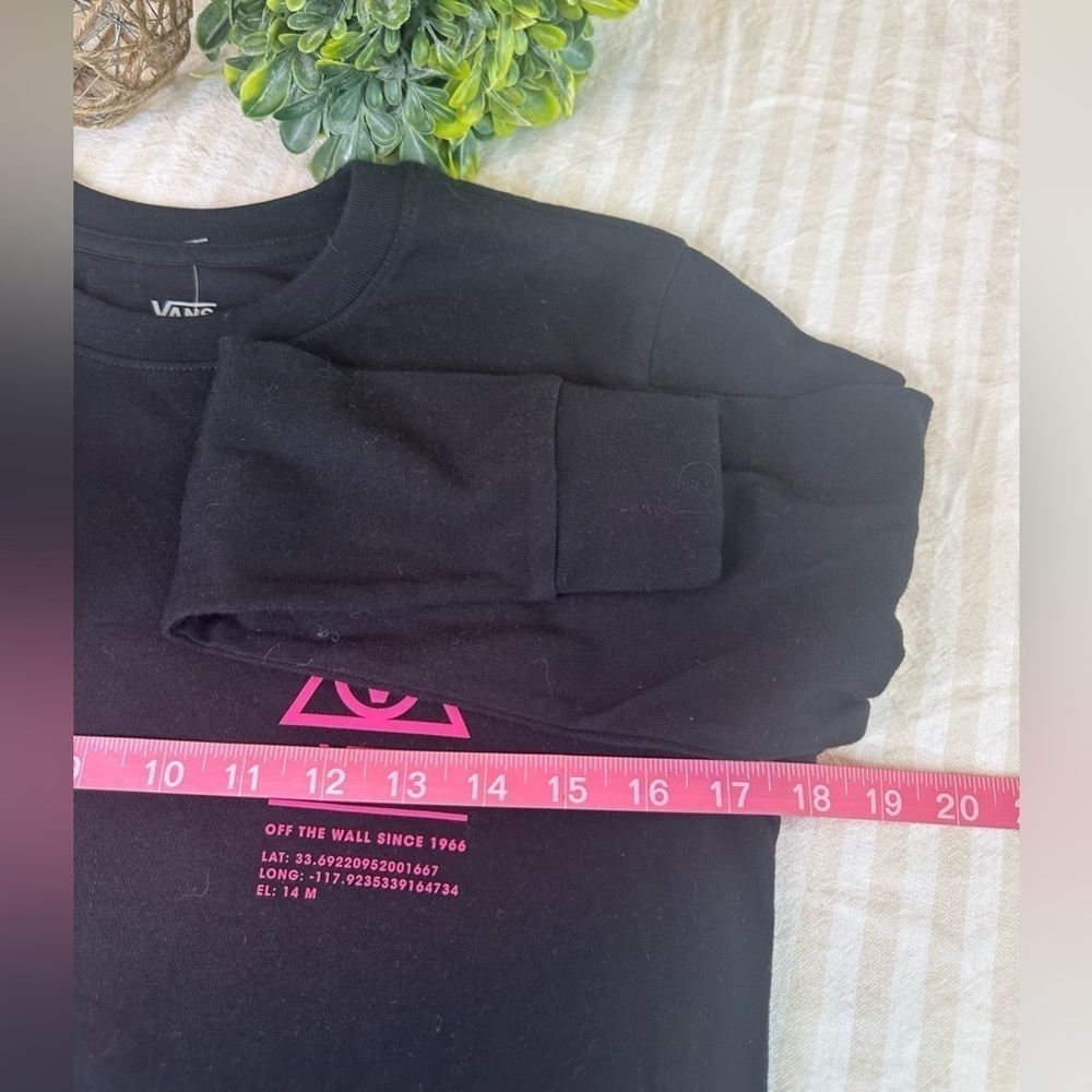 Vans Women’s 66 Supply Long Sleeve Tee in Black/Pink Size XS NWT - Picture 3 of 13